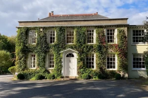 Rose in Vale Country House Hotel Exterior