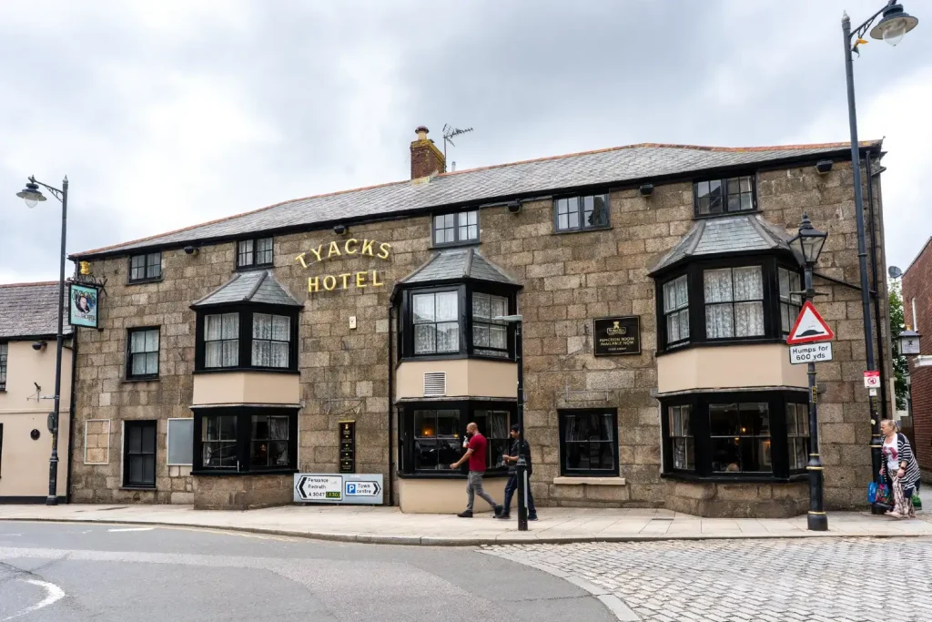 Tyacks Hotel Frontage