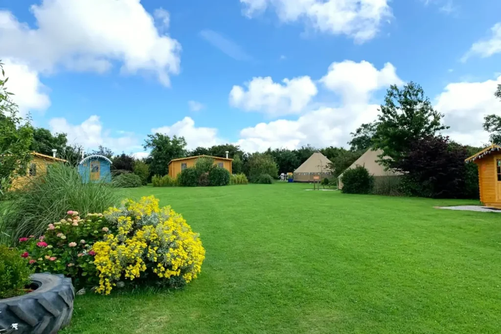 Coutts Glamping Huts and Tents