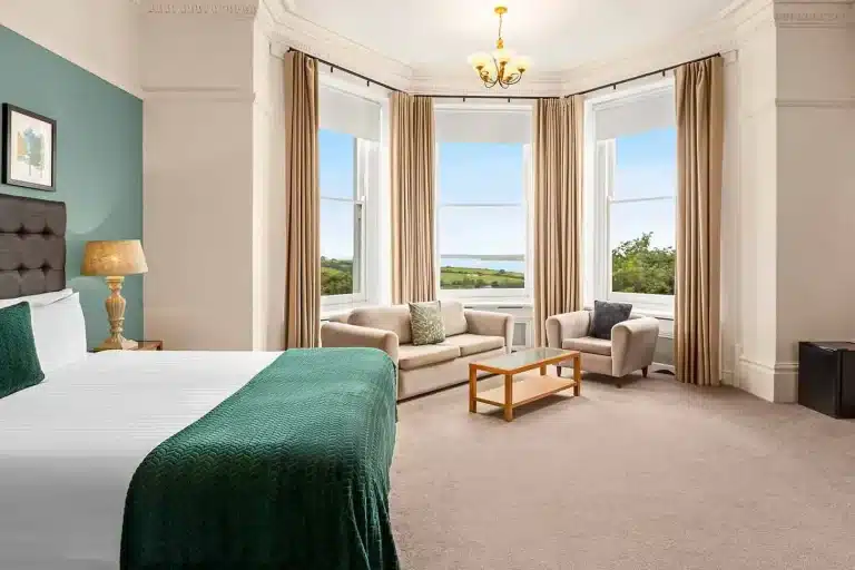 Trenython Manor Resort Hotel Room.webp