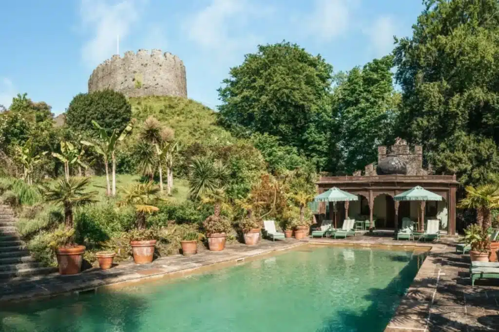 Unique Homestays Outdoor Pool