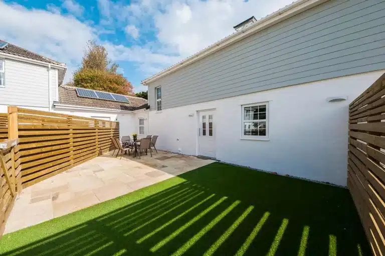 Woodside Holiday Lets Beach Cottage Exterior.webp