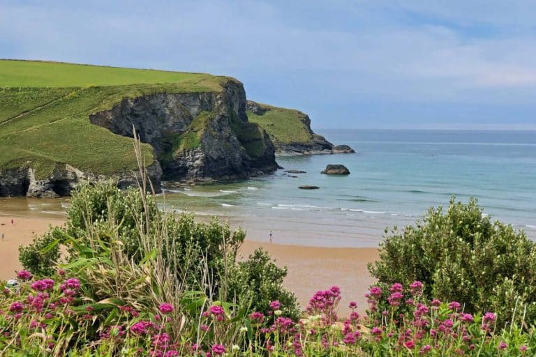 Mawgan Porth Beach
