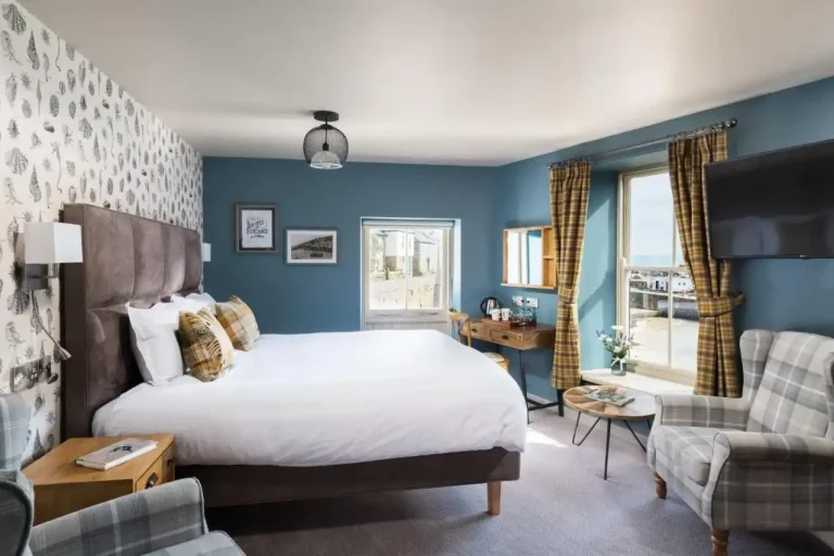 Ship Inn Mousehole Accomodations.webp