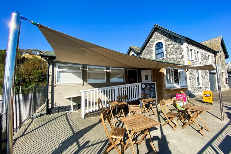 Bens Crib Box Cafe Exterior.webp