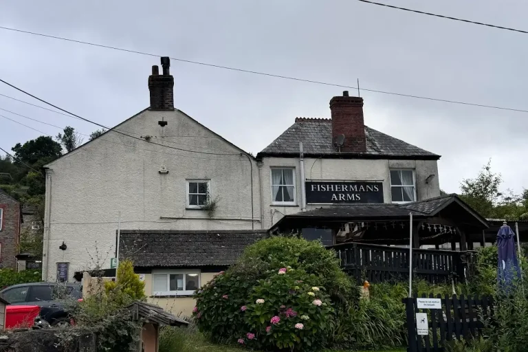 Fishermans Arms Exterior.webp