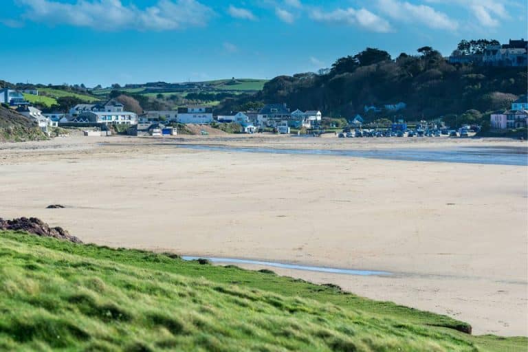 Polzeath Beach in Cornwall 1.jpg