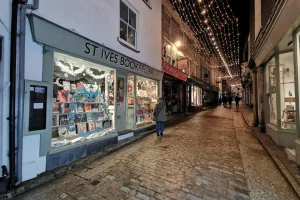 St Ives Bookseller Exterior