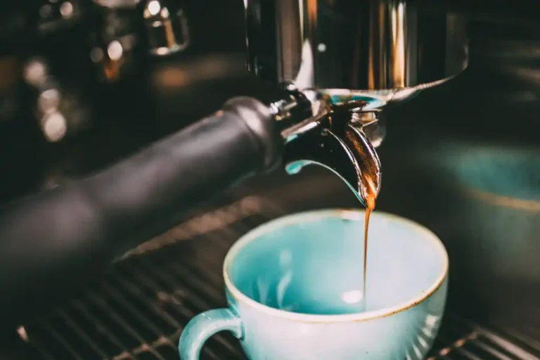 Carbis Cafe Coffee.webp