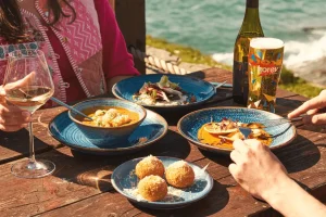 Harbour Inn Outdoor Dining
