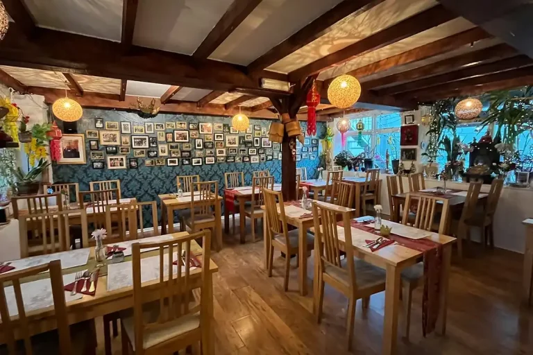 Ocean Earth Thai Restaurant Interior.webp