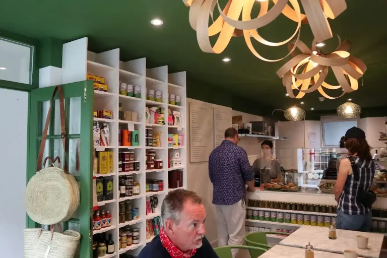 Sabzi Padstow Interior 2.webp