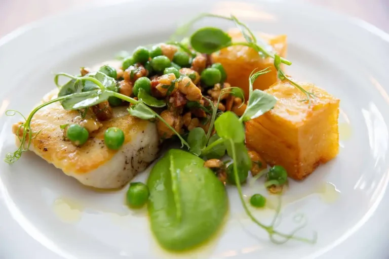 The Packet Inn Food.webp